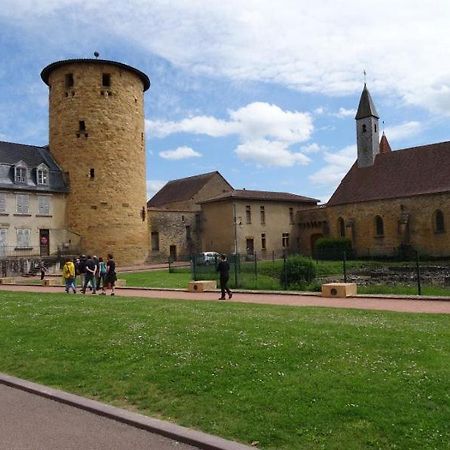 Le Chantemerle Climatise Briennon Ruang foto